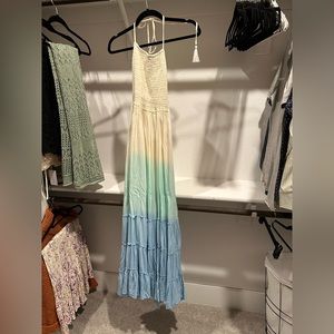 Tiara Hawaii dress M/L